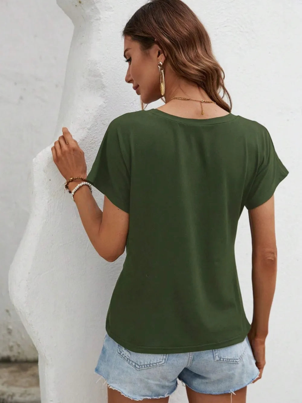 Asymmetric Hem Round Neck T-Shirt – Trendsi | ClozArt
