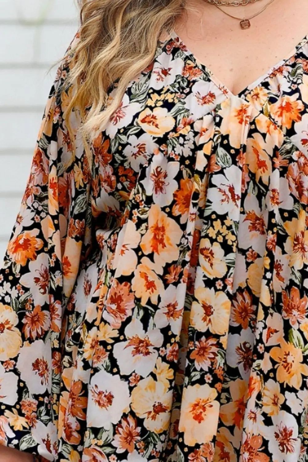 Plus Size Floral V-Neck Balloon Sleeve Blouse – Trendsi | ClozArt