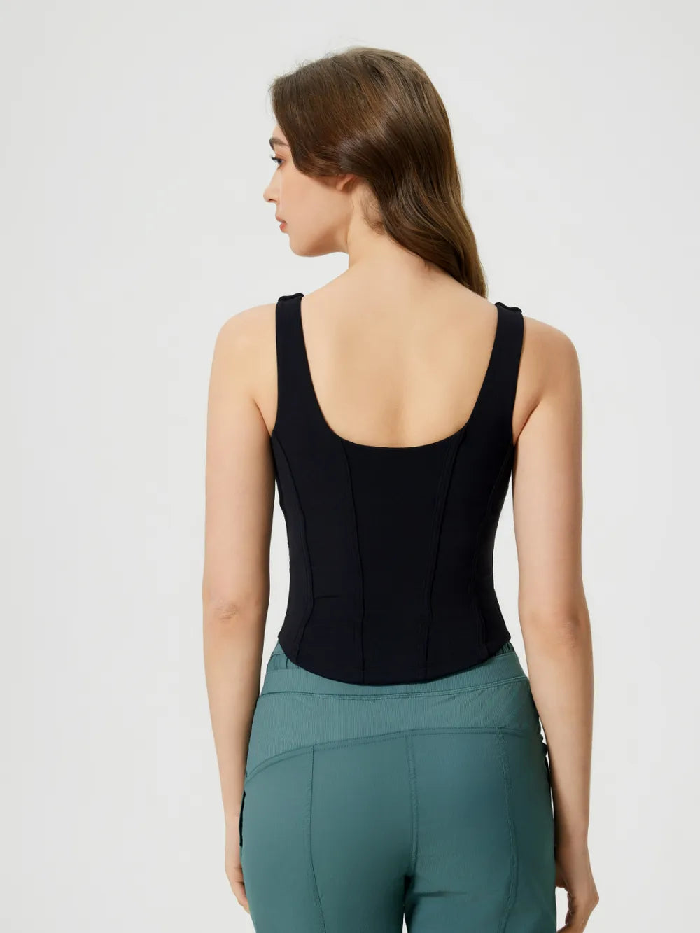 Millennia Round Neck Wide Strap Active Tank with Detachable Chest Pads – Trendsi | ClozArt