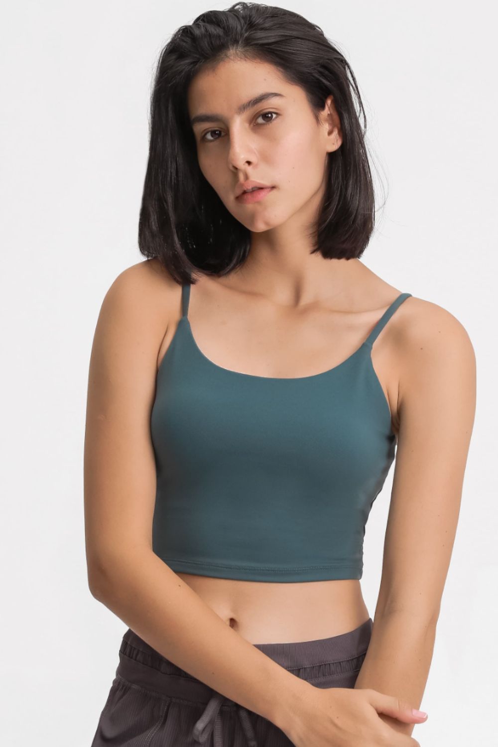 Millennia Feel Like Skin Scoop Neck Sports Cami – Trendsi | ClozArt
