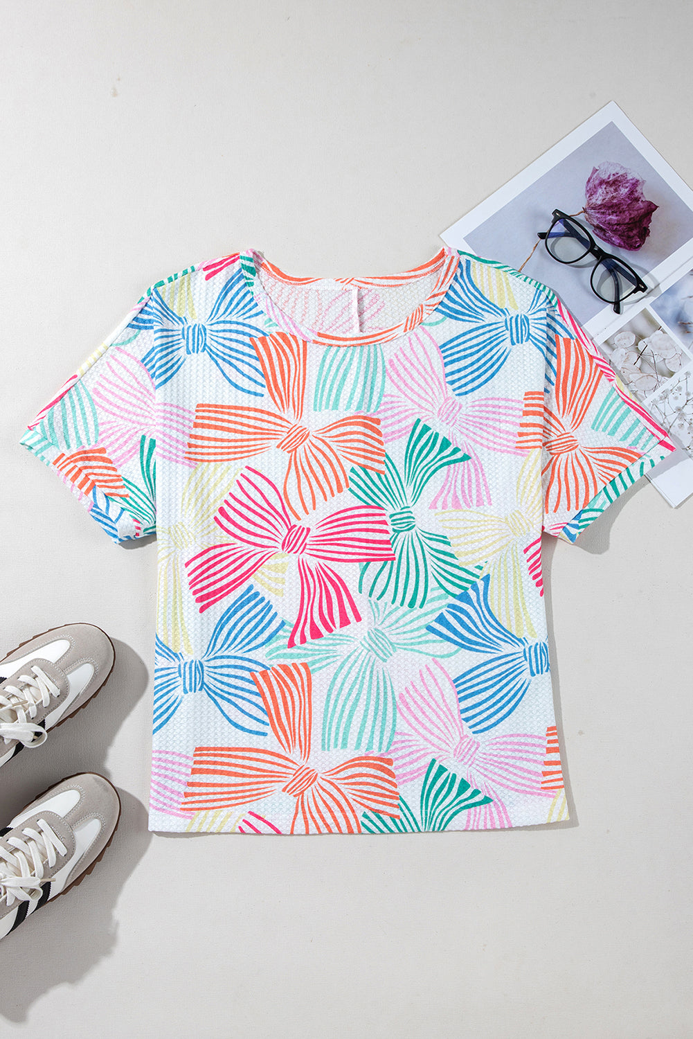Multicolour Bowknot Print Waffle Loose Tee – Shewin | ClozArt