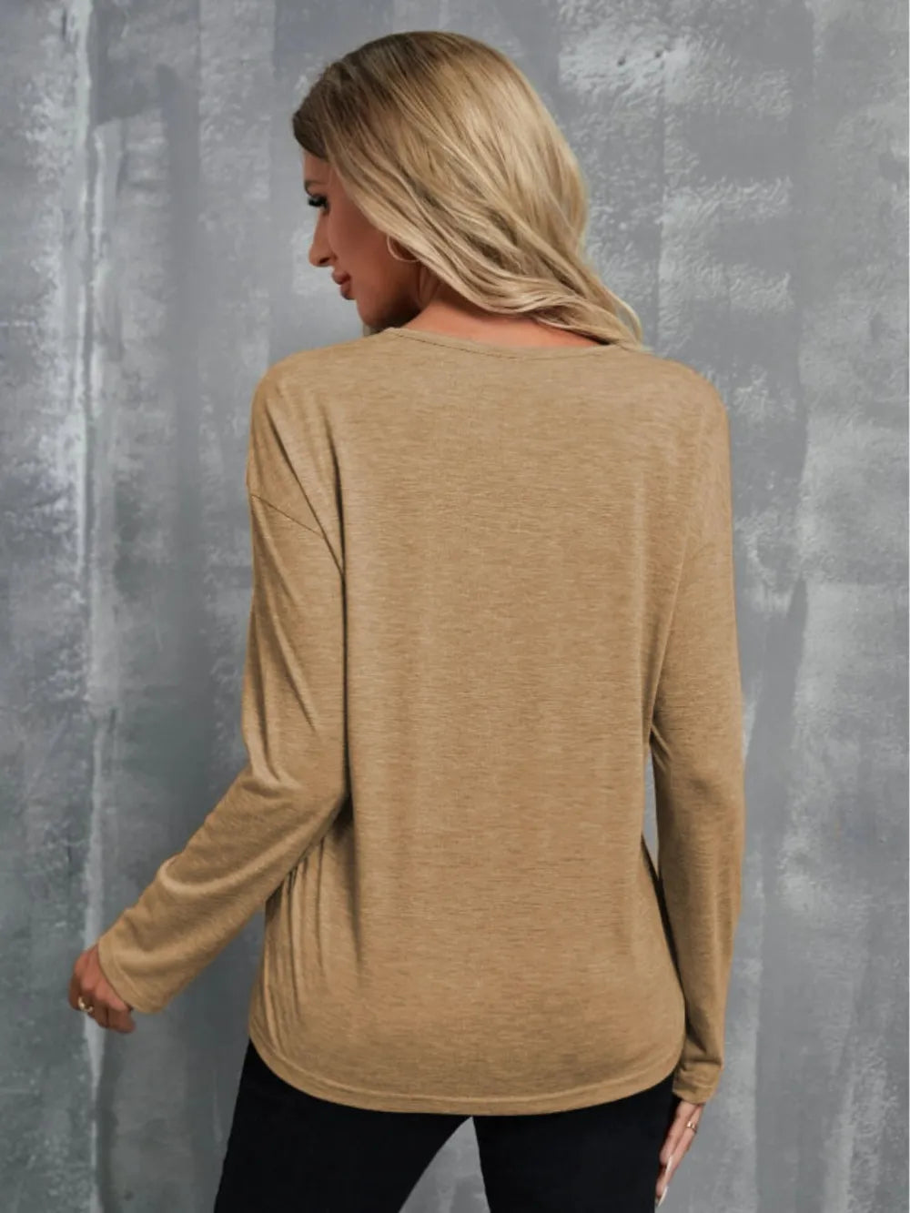 V-Neck Long Sleeve T-Shirt – Trendsi | ClozArt