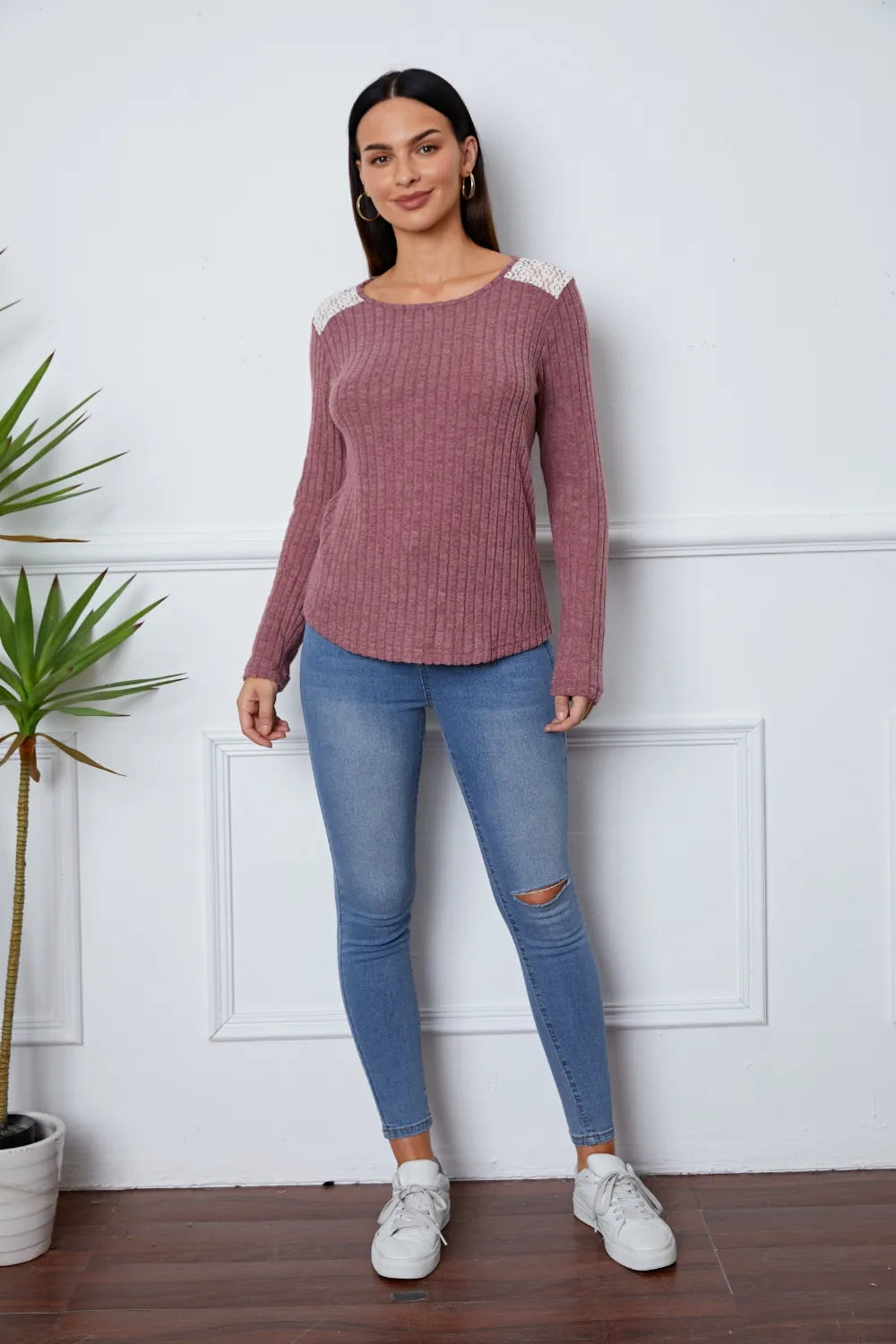 Lace Detail Long Sleeve T-Shirt – Trendsi | ClozArt