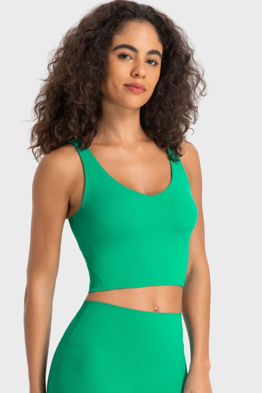 Millennia Deep V-Neck Crop Sports Bra – Trendsi | ClozArt