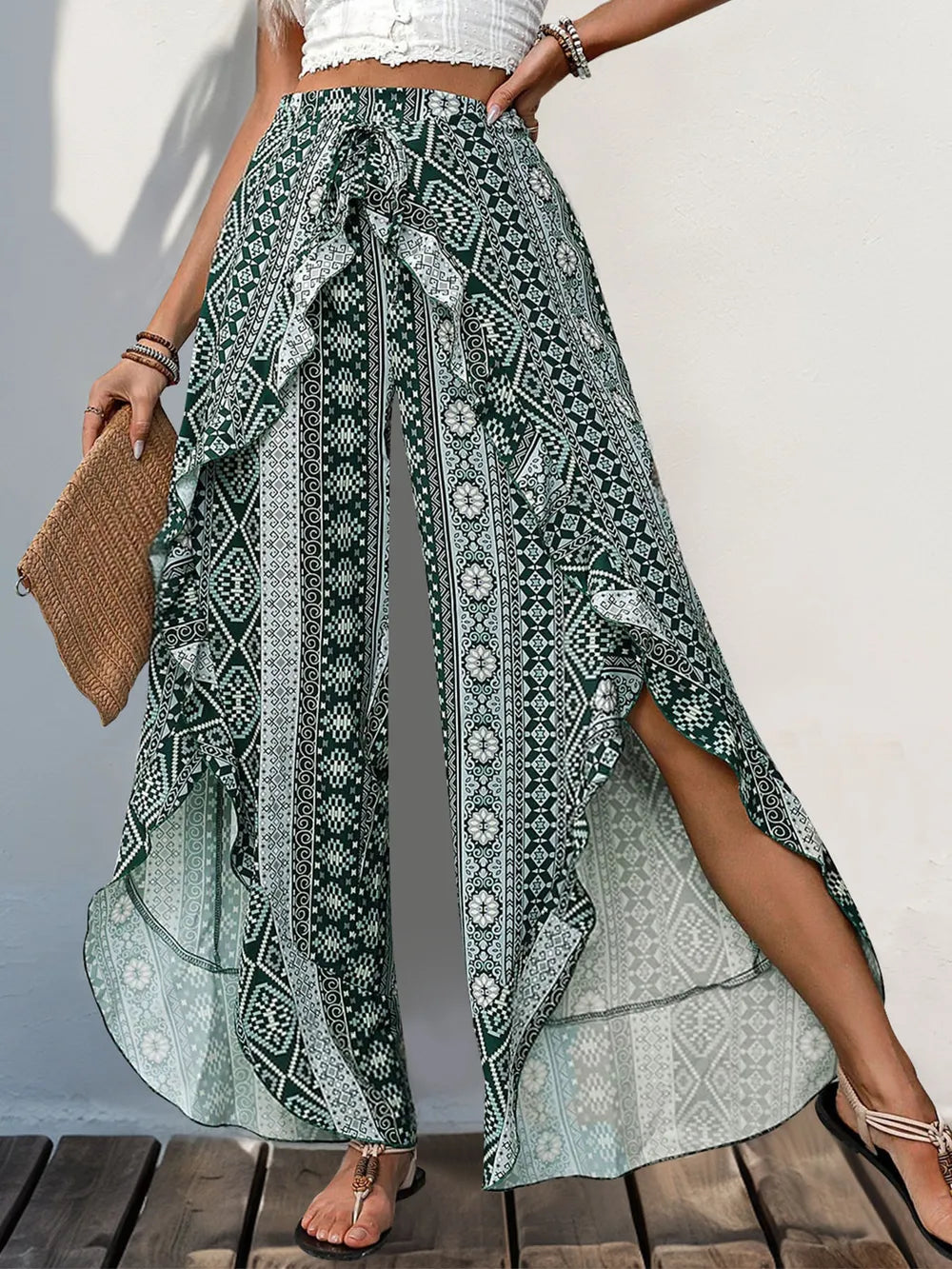 Perfee Slit Ruffled Geometric Wide Leg Pants – Trendsi | ClozArt