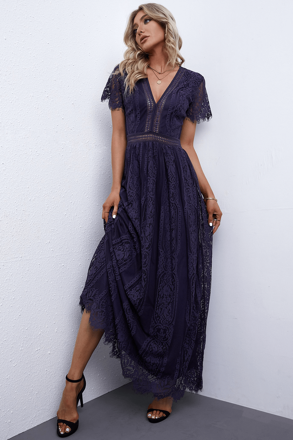 Scalloped Trim Lace Plunge Dress – Trendsi | ClozArt
