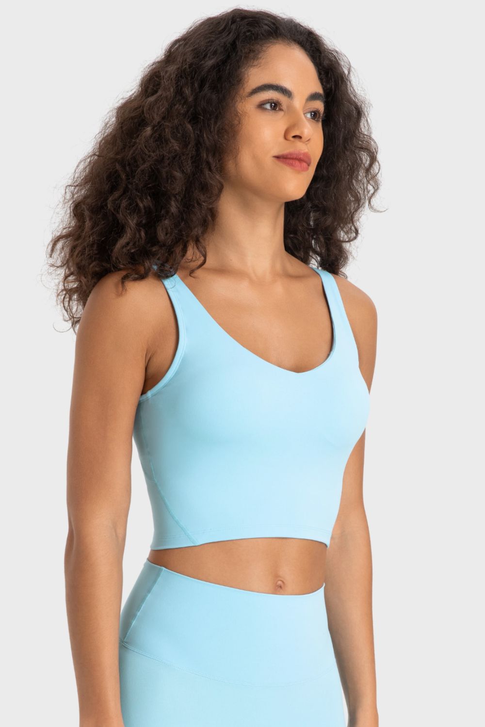 Millennia Deep V-Neck Crop Sports Bra – Trendsi | ClozArt
