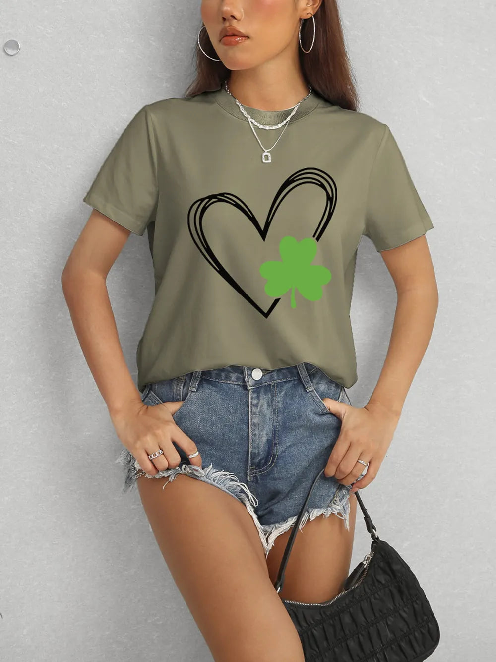 Heart Lucky Clover Short Sleeve T-Shirt – Trendsi | ClozArt
