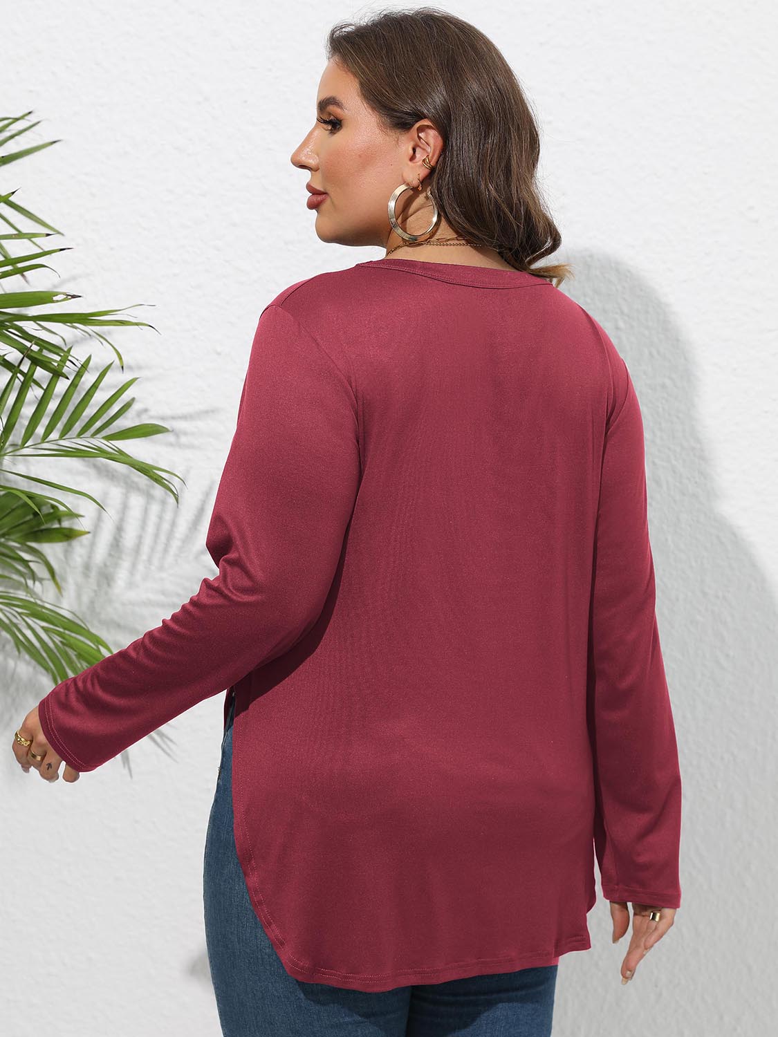 Plus Size Round Neck Long Sleeve Slit T-Shirt – Trendsi | ClozArt