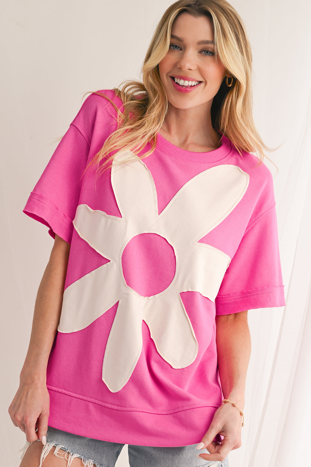 Sachet Pink 60s Flower Applique Slits T-Shirt – Shewin | ClozArt
