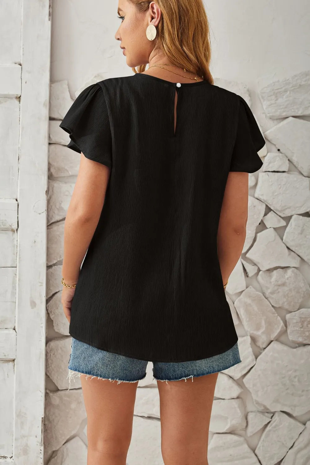 Round Neck Keyhole Cap Sleeve T-Shirt – Trendsi | ClozArt