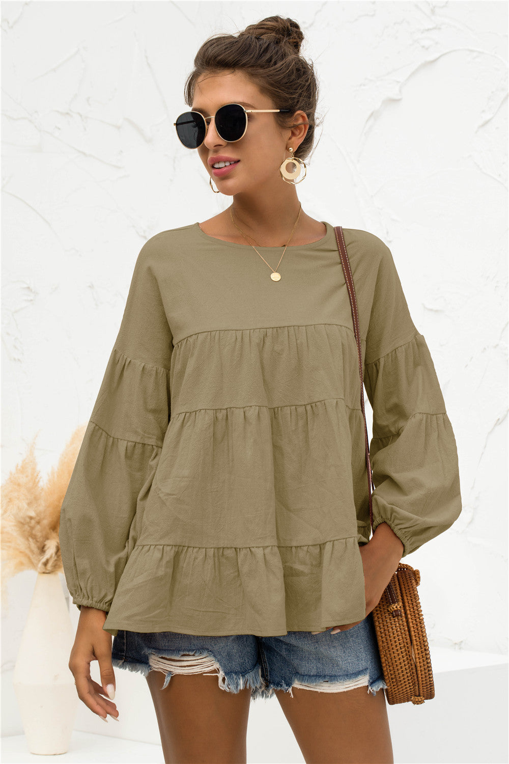 Round Neck Bubble Sleeve Tiered Blouse – Trendsi | ClozArt