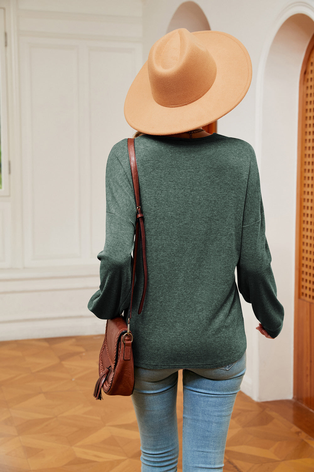 Contrast V-Neck Long Sleeve Blouse – Trendsi | ClozArt