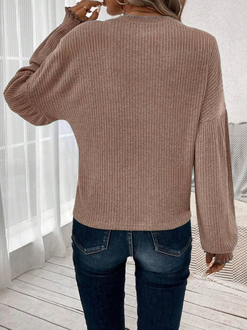 Ribbed Round Neck Lantern Sleeve T-Shirt – Trendsi | ClozArt