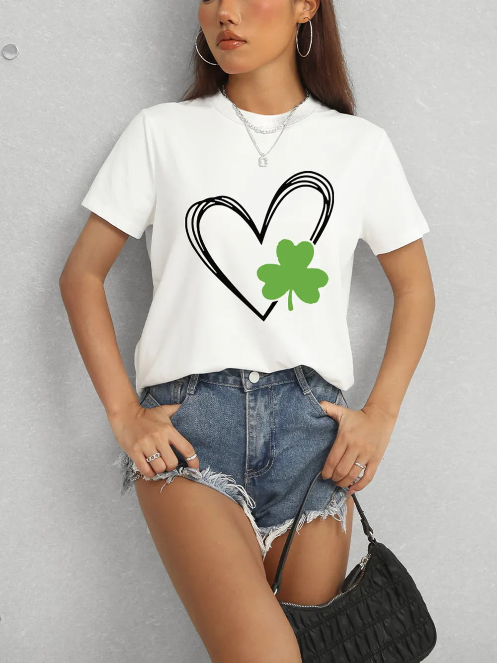 Heart Lucky Clover Short Sleeve T-Shirt – Trendsi | ClozArt