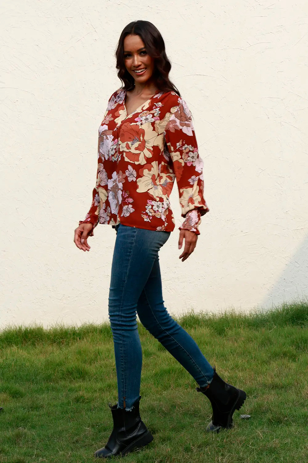 Floral V-Neck Smocked Lantern Sleeve Blouse – Trendsi | ClozArt