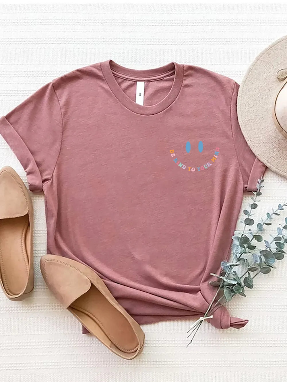 Letter Graphic Round Neck Short Sleeve T-Shirt – Trendsi | ClozArt