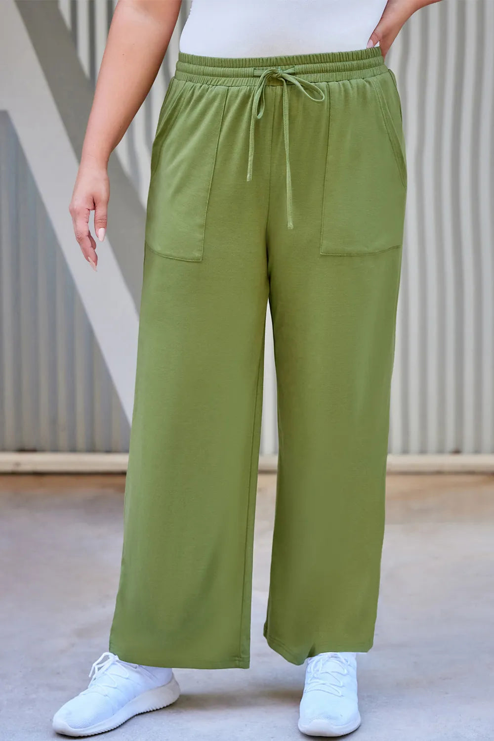 Plus Size Drawstring Straight Pants with Pockets – Trendsi | ClozArt