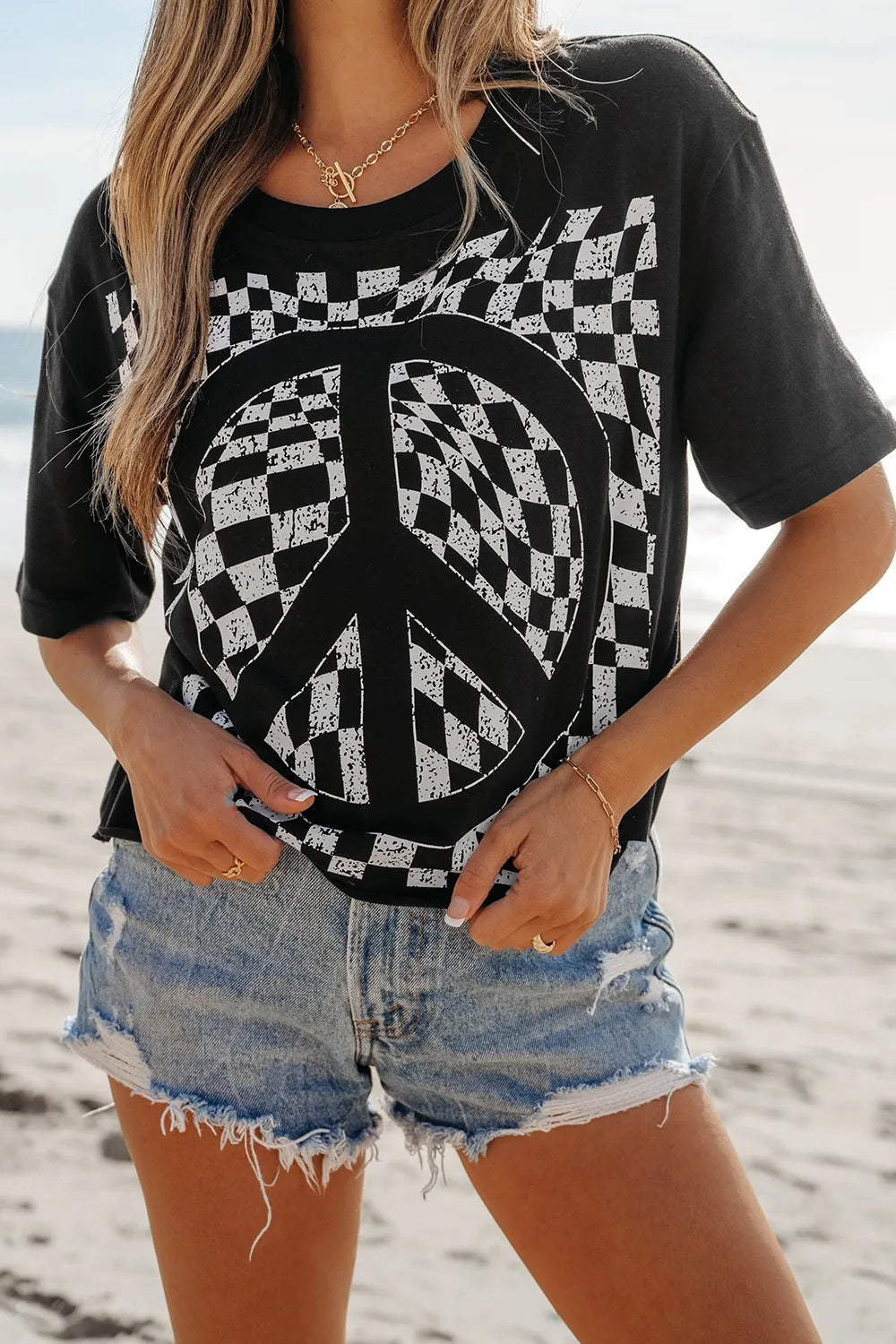 Checkered Peace Sign Round Neck T-Shirt – Trendsi | ClozArt