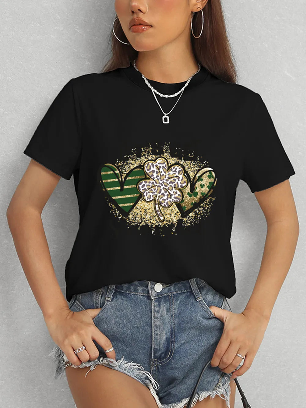 Lucky Clover Round Neck Short Sleeve T-Shirt – Trendsi | ClozArt