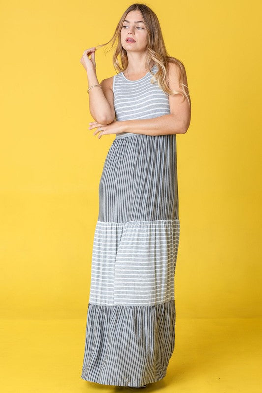 Plus Sleeveless Stripe Tiered Maxi Dress – EG fashion | ClozArt