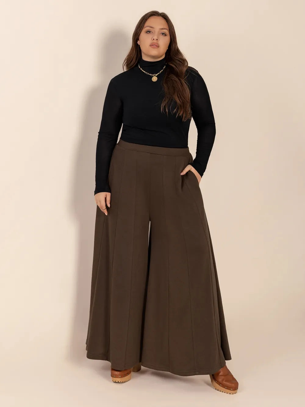 Plus Size Wide Leg Pants with Pockets – Trendsi | ClozArt