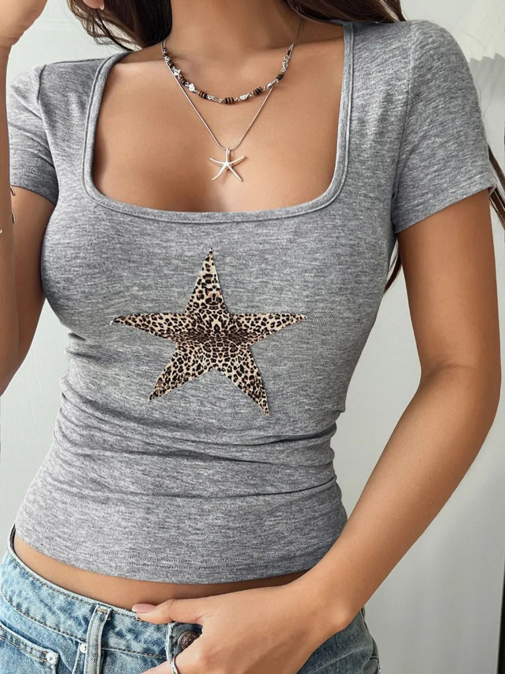 Devine Star Square Neck Short Sleeve T-Shirt – Trendsi | ClozArt