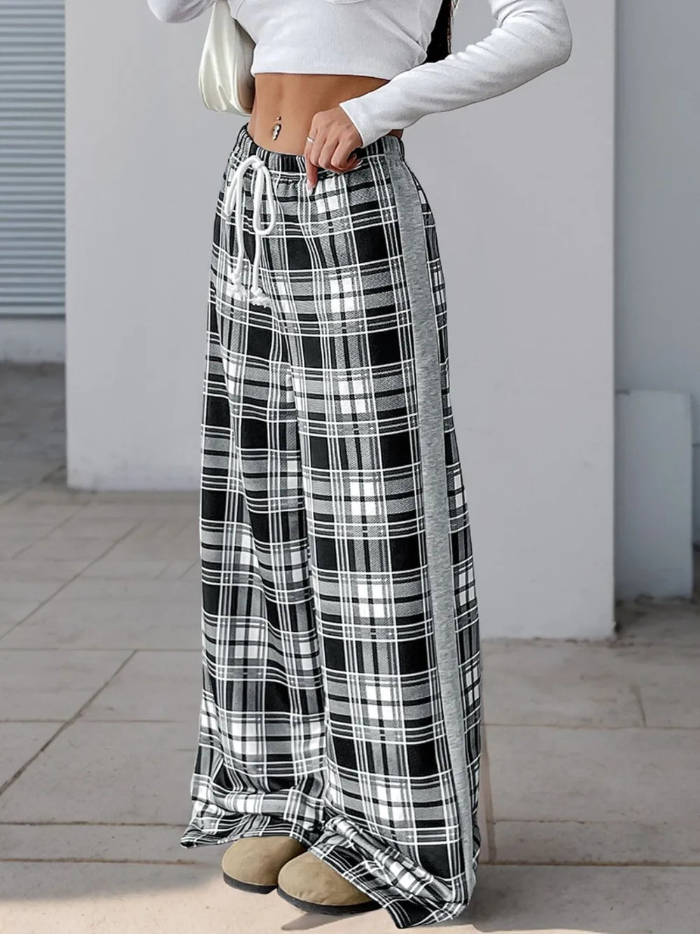 Perfee Drawstring Plaid Wide Leg Pants – Trendsi | ClozArt
