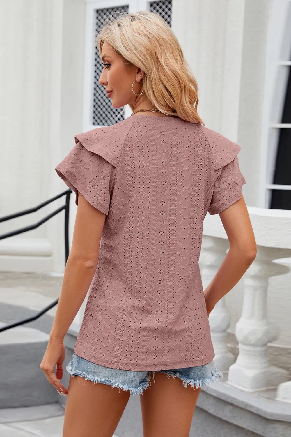 Eyelet Notched Short Sleeve T-Shirt – Trendsi | ClozArt
