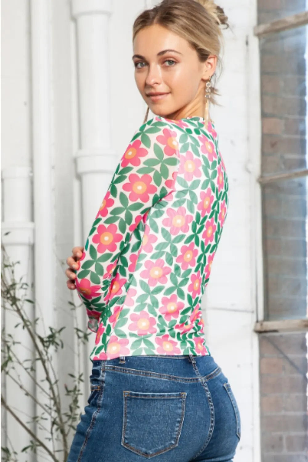 Floral Round Neck Long Sleeve Top – Trendsi | ClozArt