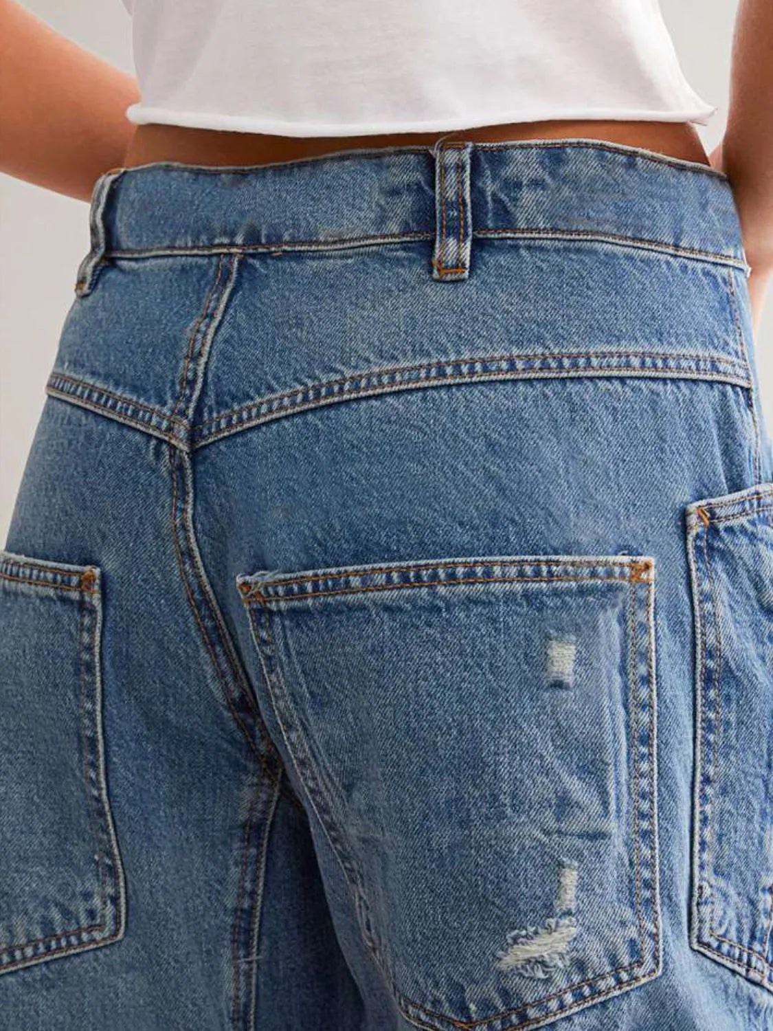 Distressed Jeans with Pockets – Trendsi | ClozArt
