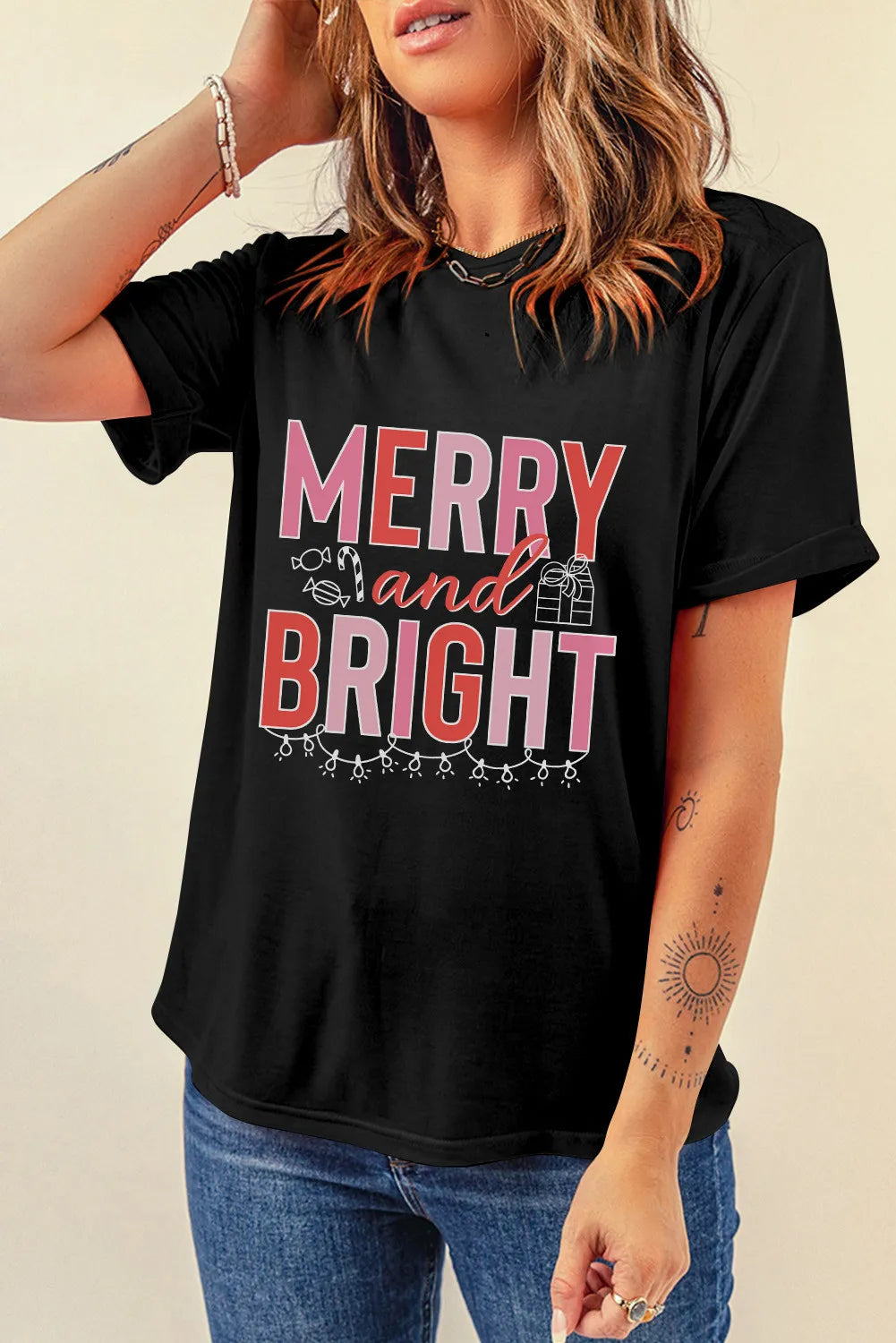 MERRY AND BRIGHT Round Neck Short Sleeve T-Shirt – Trendsi | ClozArt