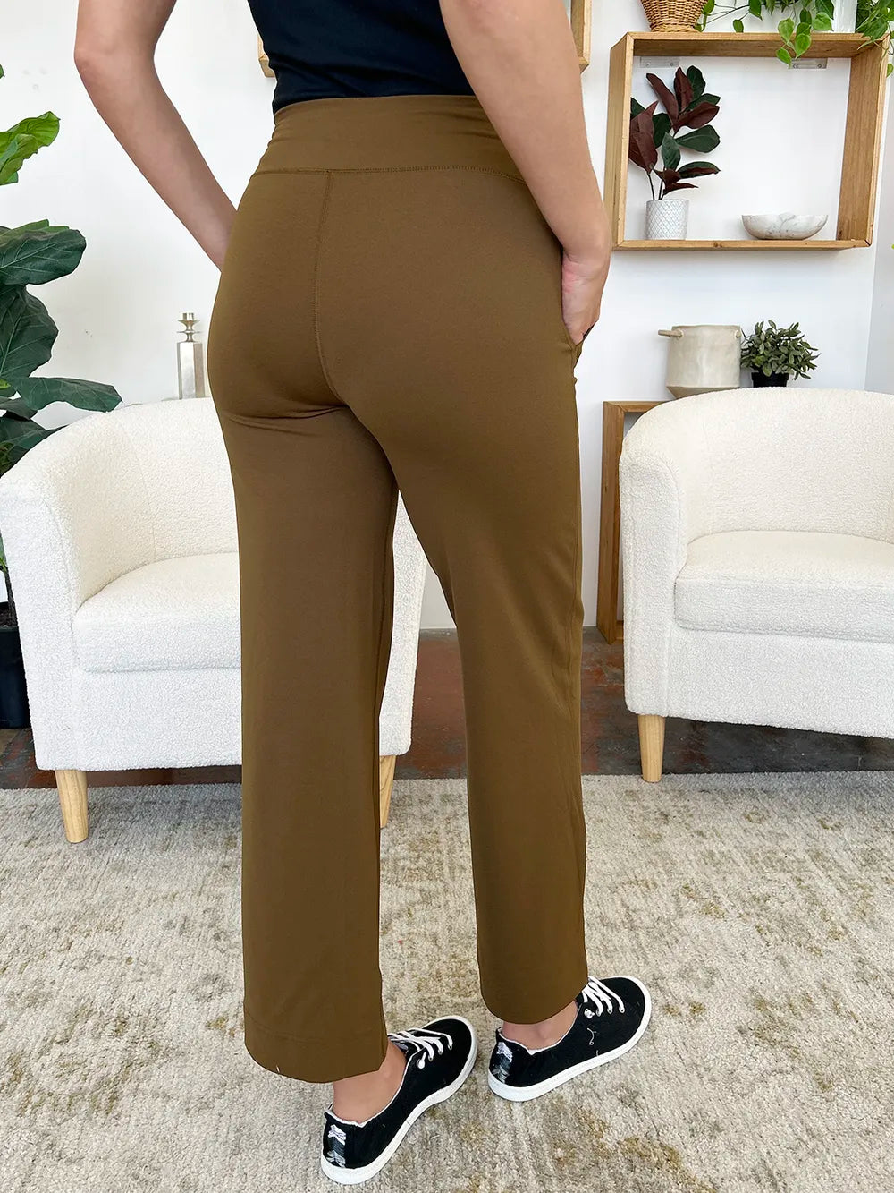 Millennia Drawstring Waist Wide Leg Sports Pants with Pockets – Trendsi | ClozArt