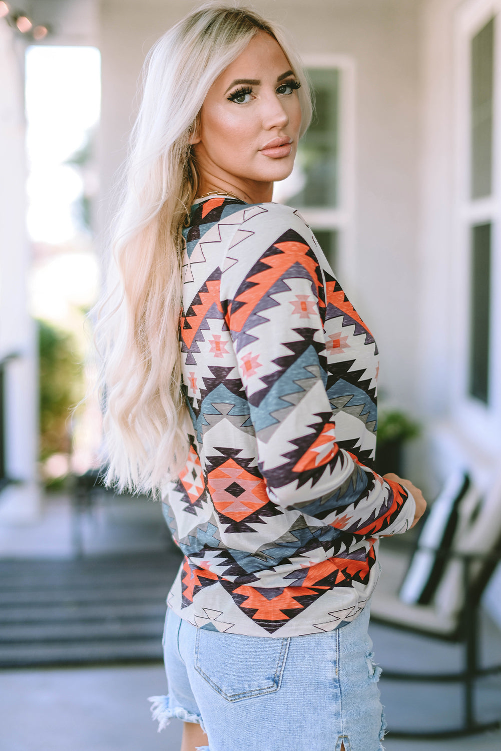 Geometric V-Neck Long Sleeve T-Shirt – Trendsi | ClozArt
