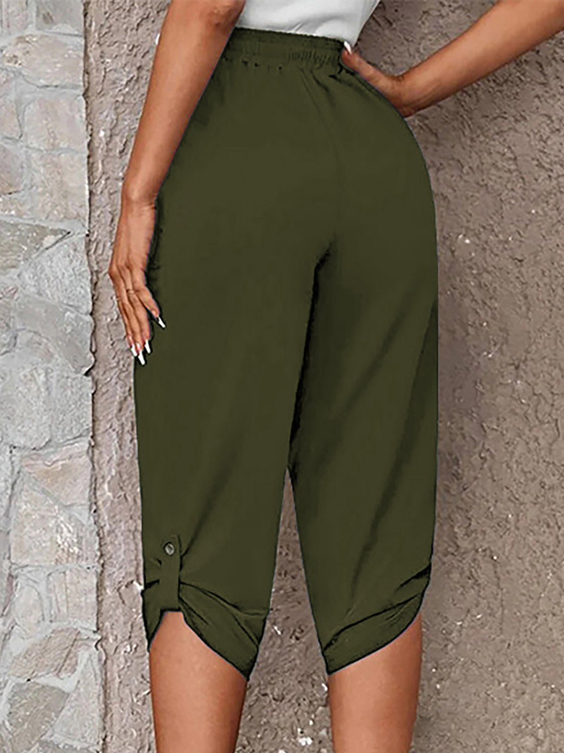 Full Size Roll-Tab Capris Pants – Trendsi | ClozArt