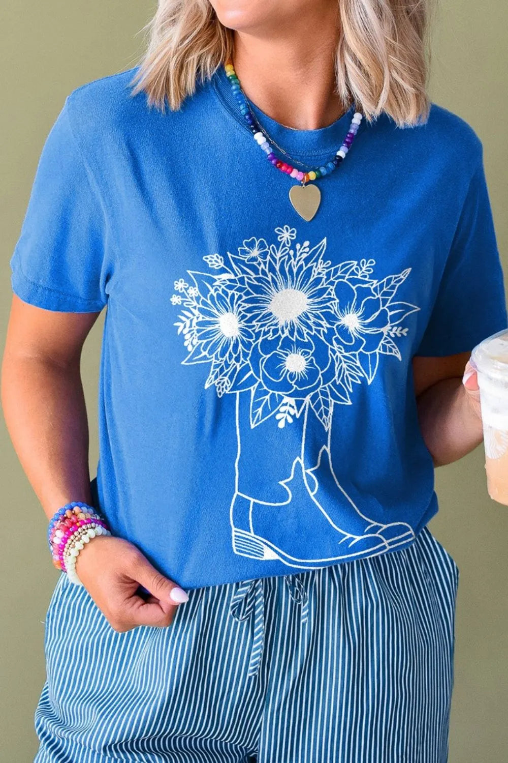 Graphic Round Neck Short Sleeve T-Shirt – Trendsi | ClozArt
