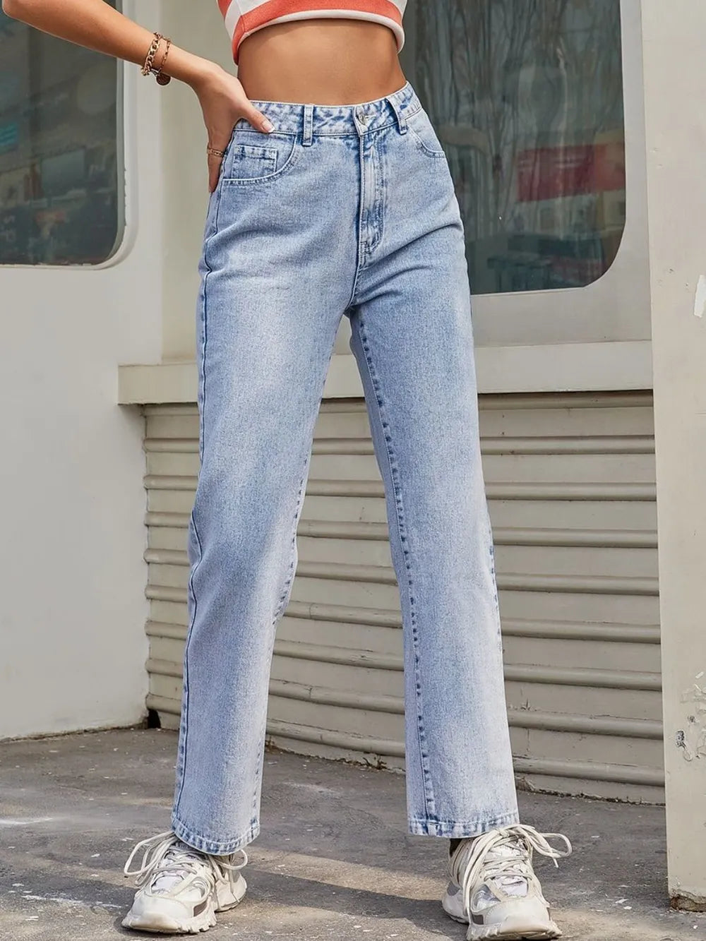 High Waist Straight Jeans with Pockets – Trendsi | ClozArt