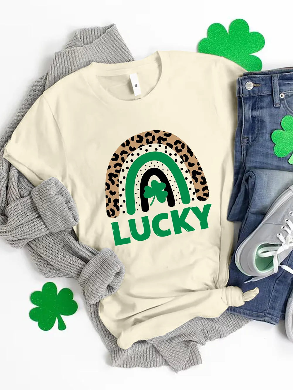 LUCKY Round Neck Short Sleeve T-Shirt – Trendsi | ClozArt