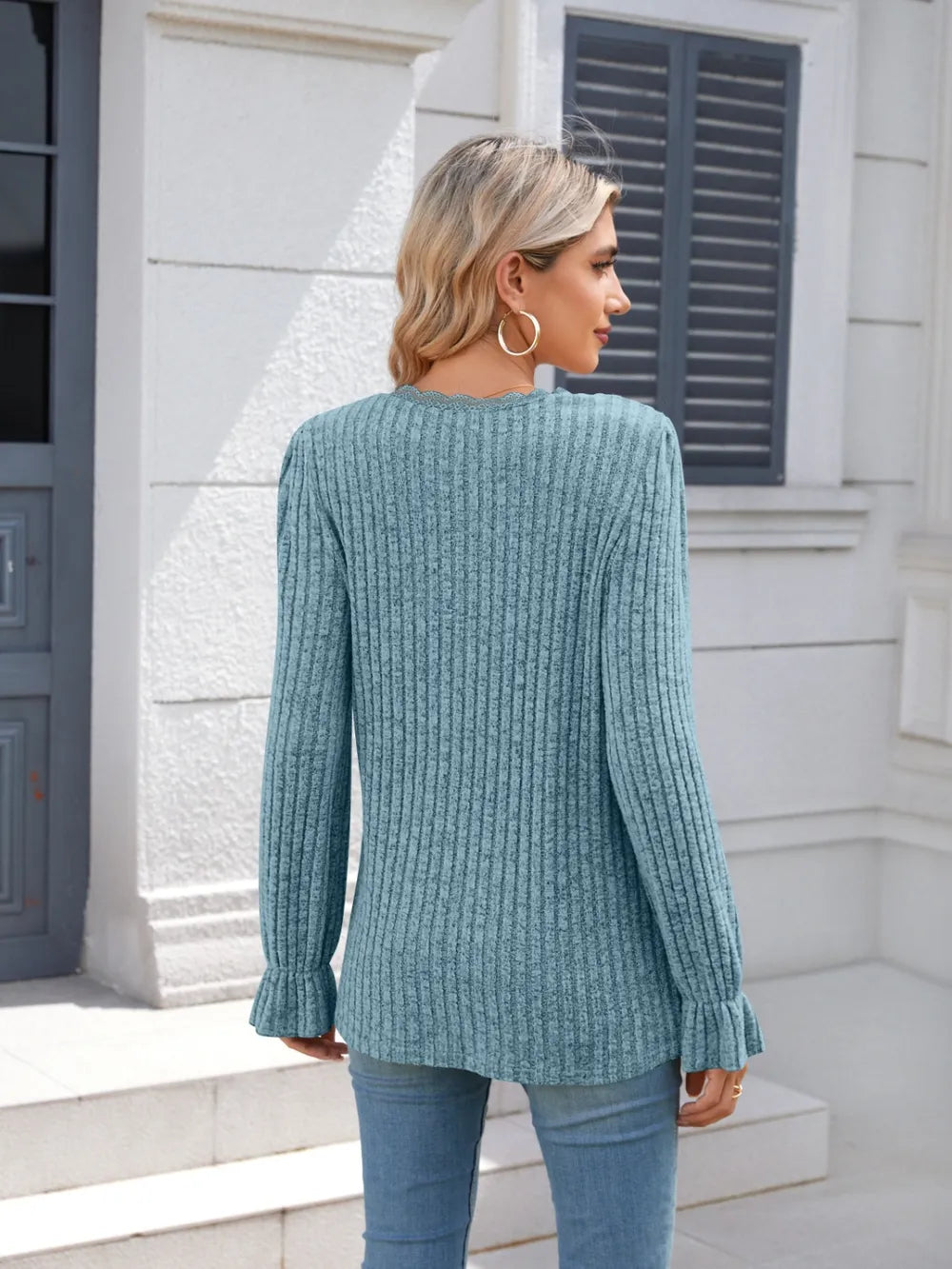 Lace Detail V-Neck Long Sleeve T-Shirt – Trendsi | ClozArt