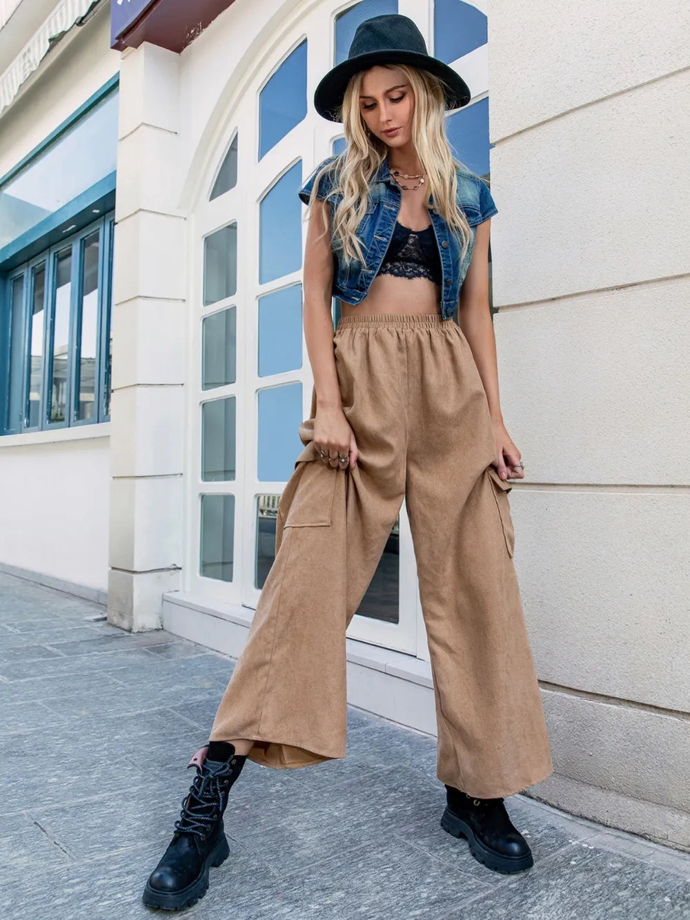 Pocketed Wide Leg Elastic Waist Pants – Trendsi | ClozArt