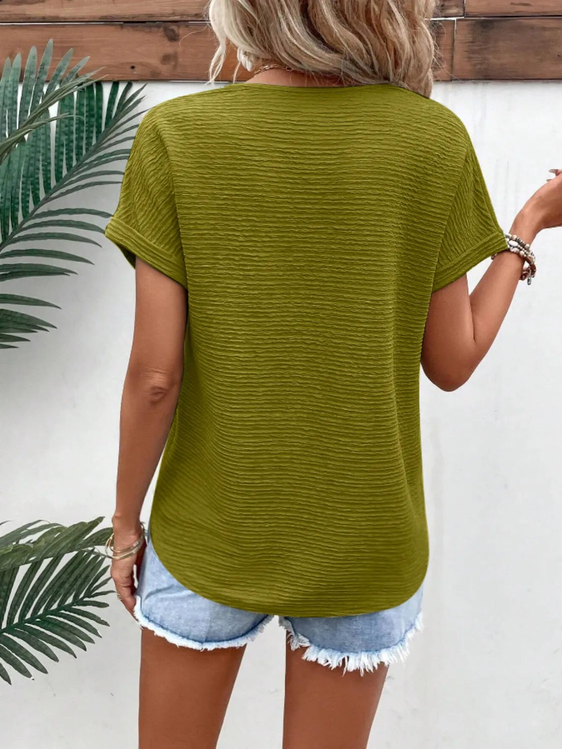 Textured Solid Color Short Sleeve Top – Trendsi | ClozArt