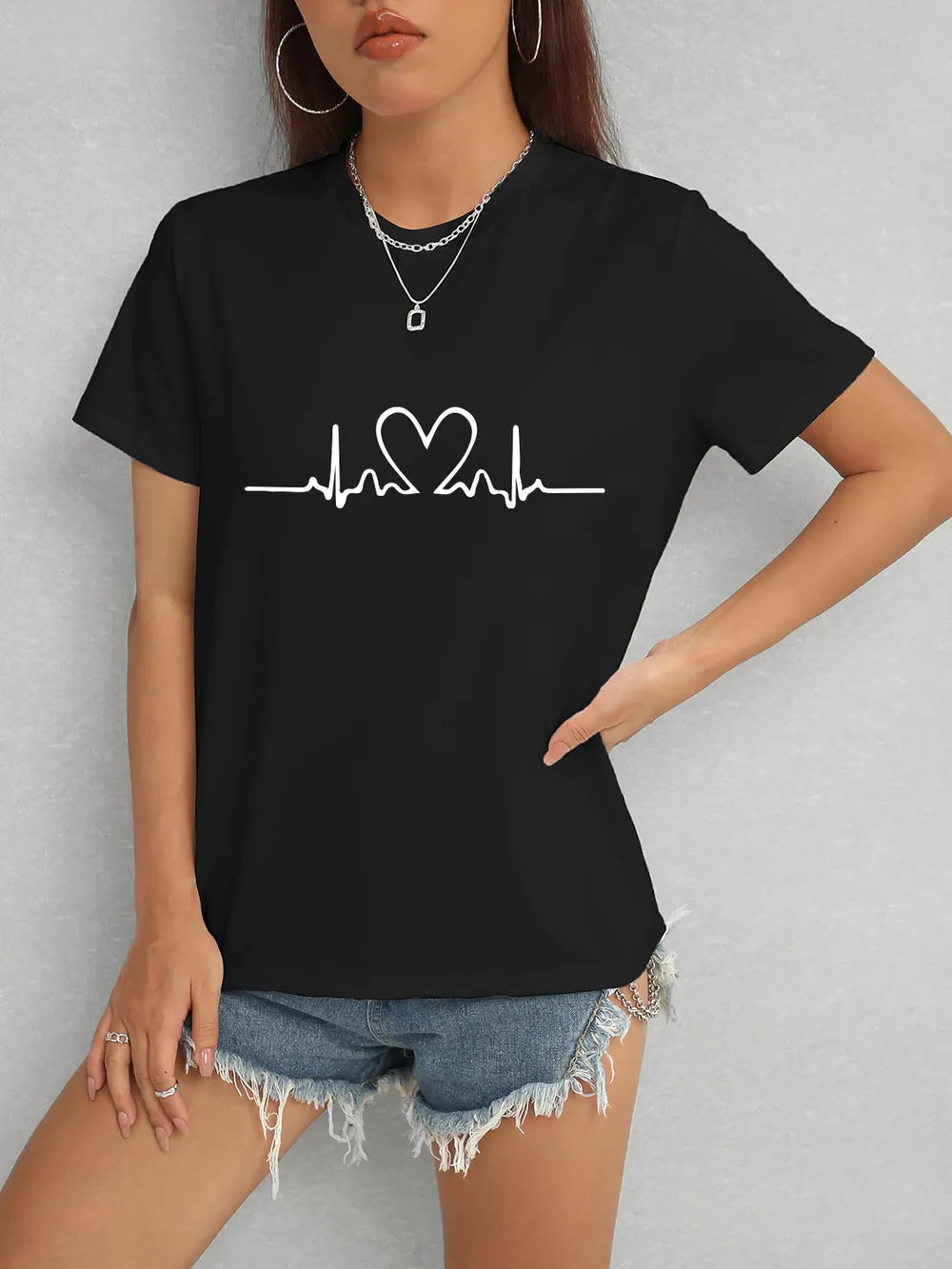 Heart Round Neck Short Sleeve T-Shirt – Trendsi | ClozArt
