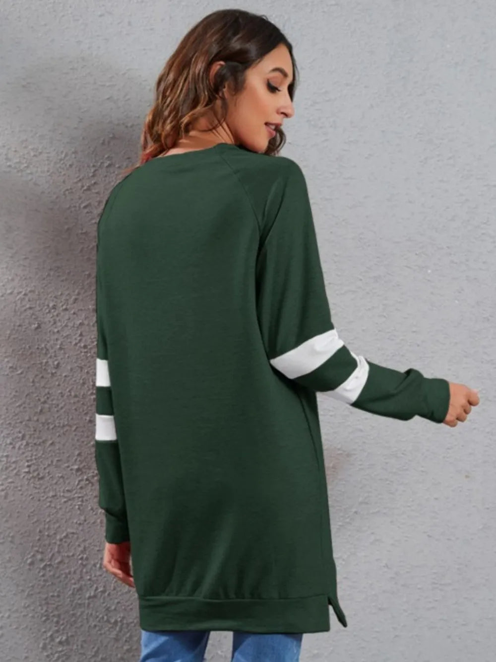 Full Size Striped Round Neck Long Sleeve T-Shirt – Trendsi | ClozArt