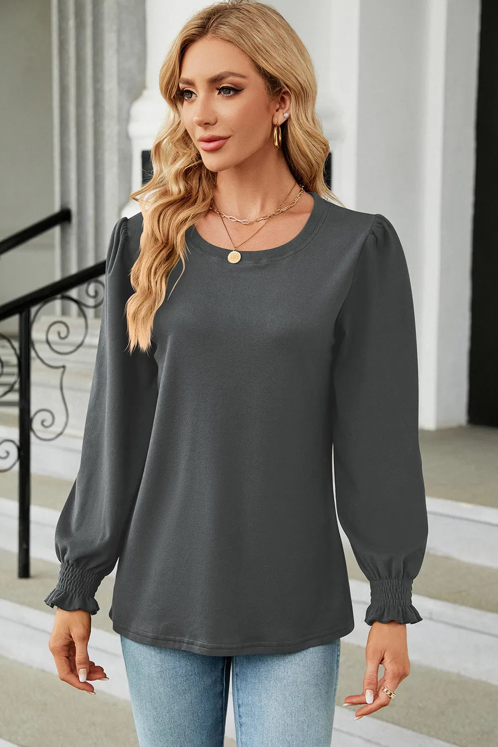 Round Neck Long Sleeve T-Shirt – Trendsi | ClozArt