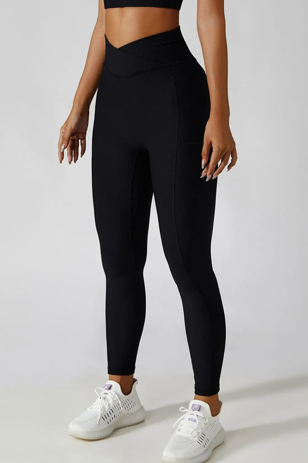 Basic Bae Crossover Waist Active Leggings – Trendsi | ClozArt