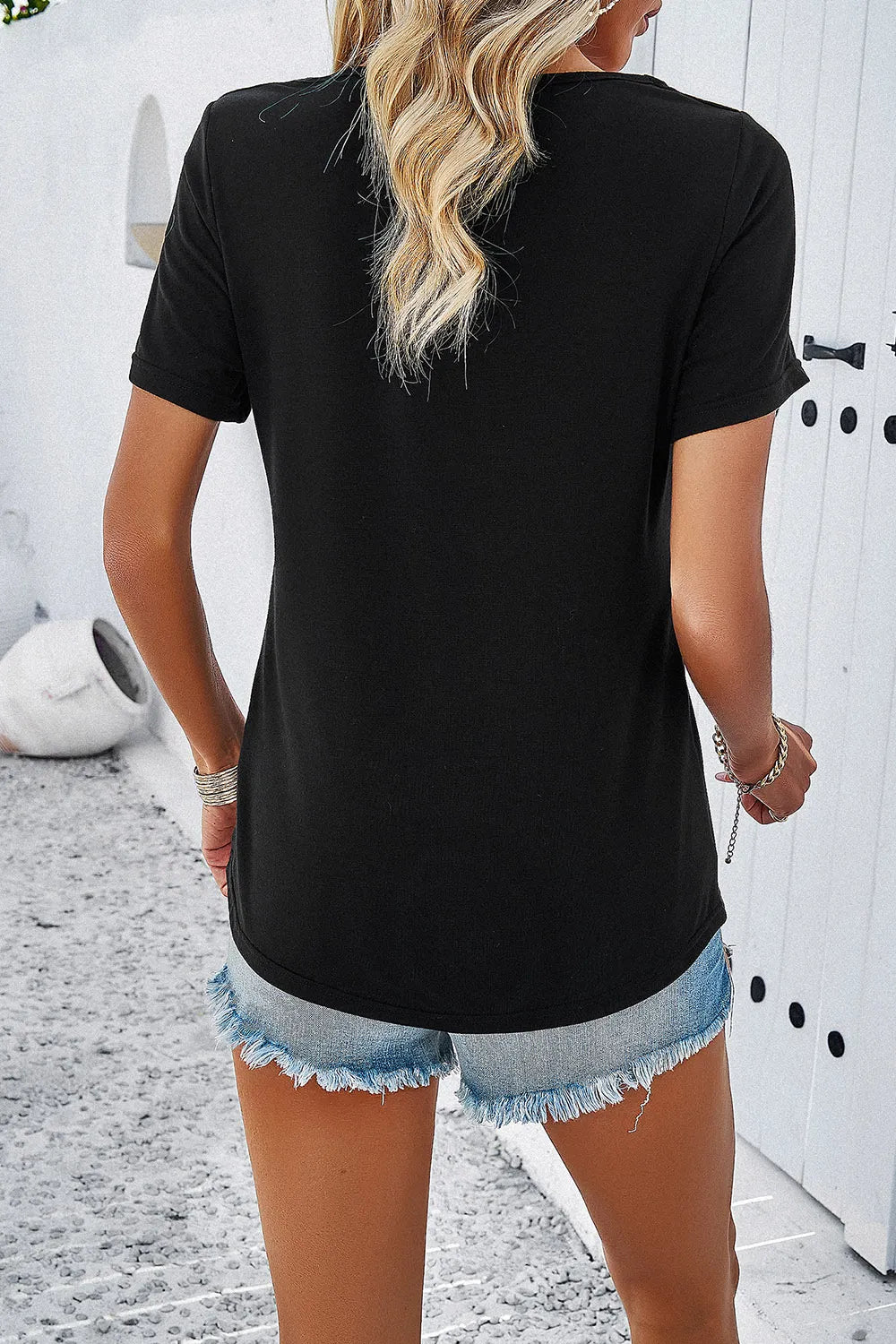 Devine V-Neck Short Sleeve T-Shirt – Trendsi | ClozArt
