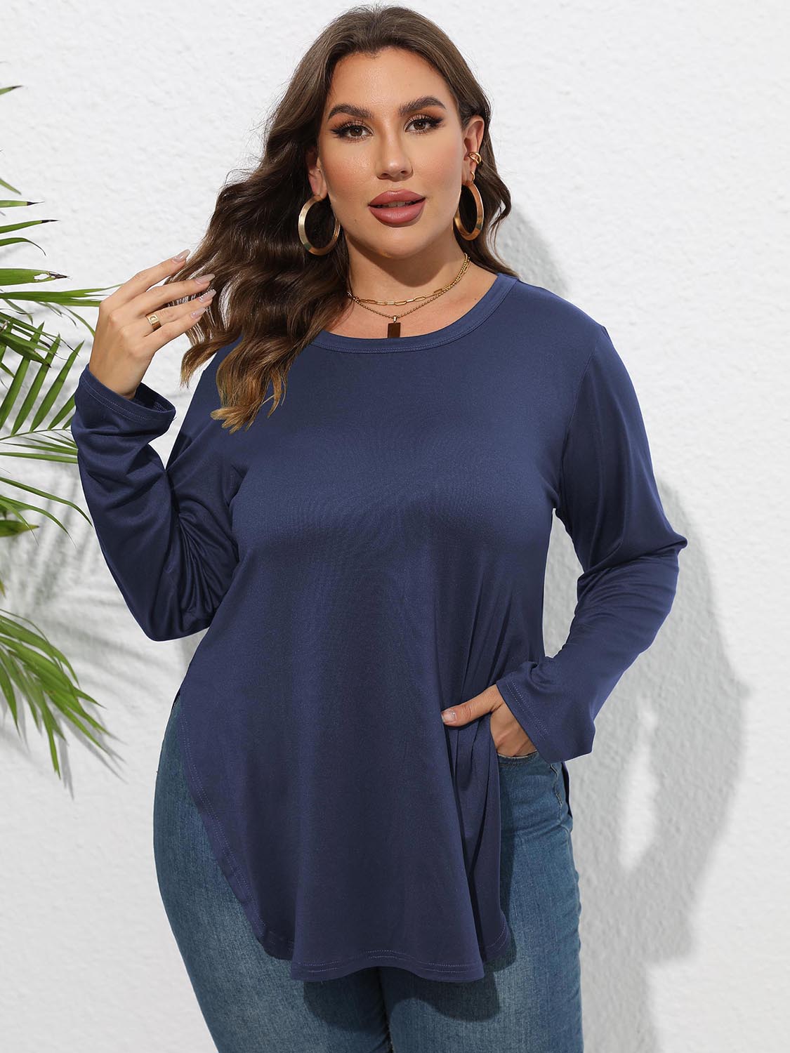 Plus Size Round Neck Long Sleeve Slit T-Shirt – Trendsi | ClozArt