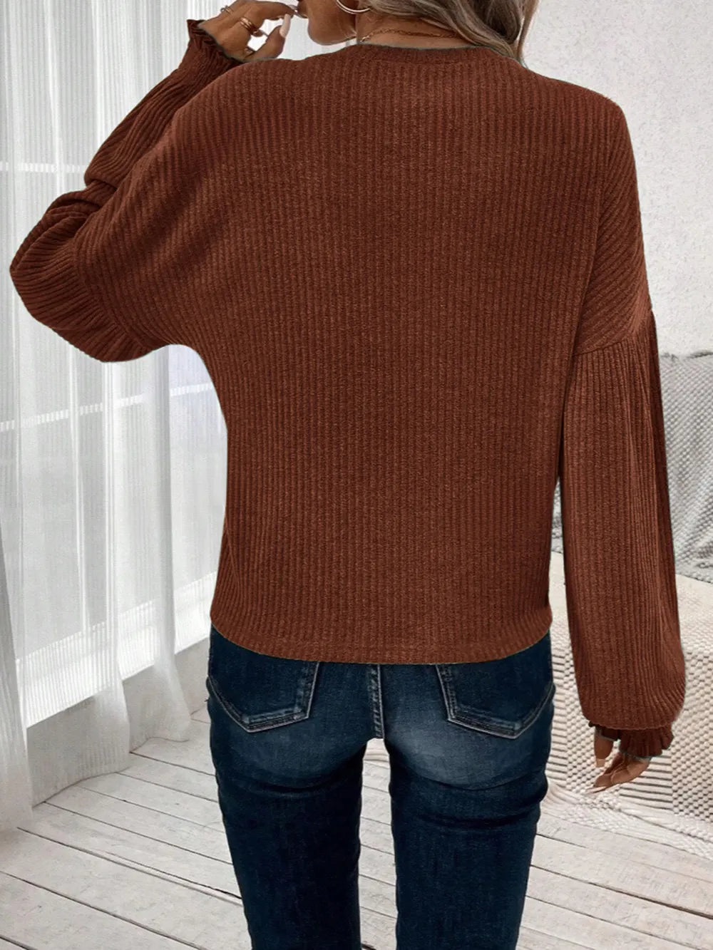 Ribbed Round Neck Lantern Sleeve T-Shirt – Trendsi | ClozArt
