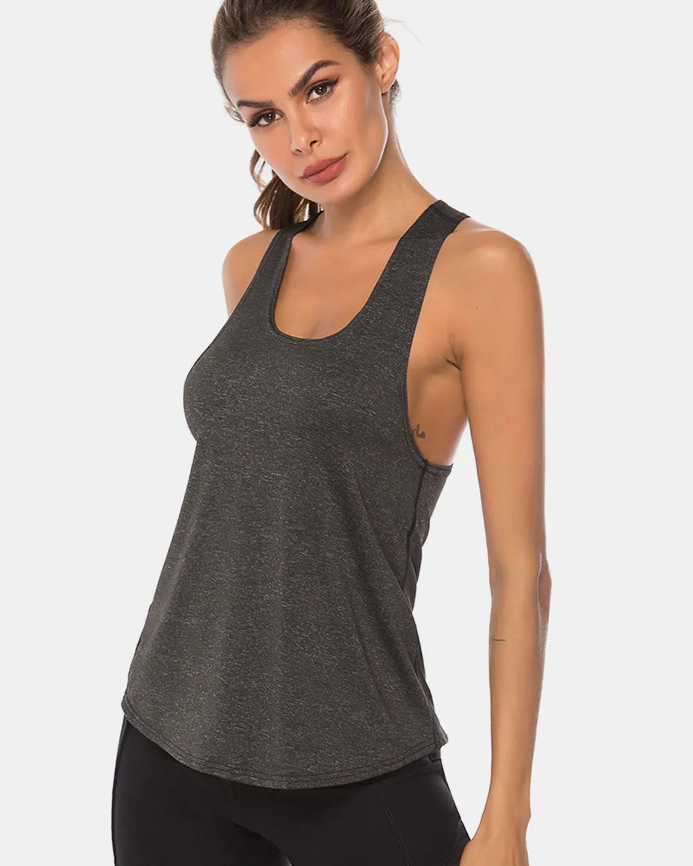 Full Size Scoop Neck Wide Strap Active Tank – Trendsi | ClozArt