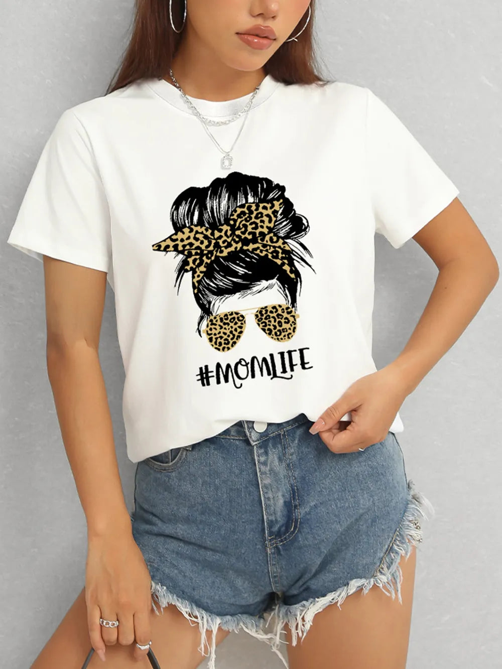 MOMLIFE Round Neck Short Sleeve T-Shirt – Trendsi | ClozArt